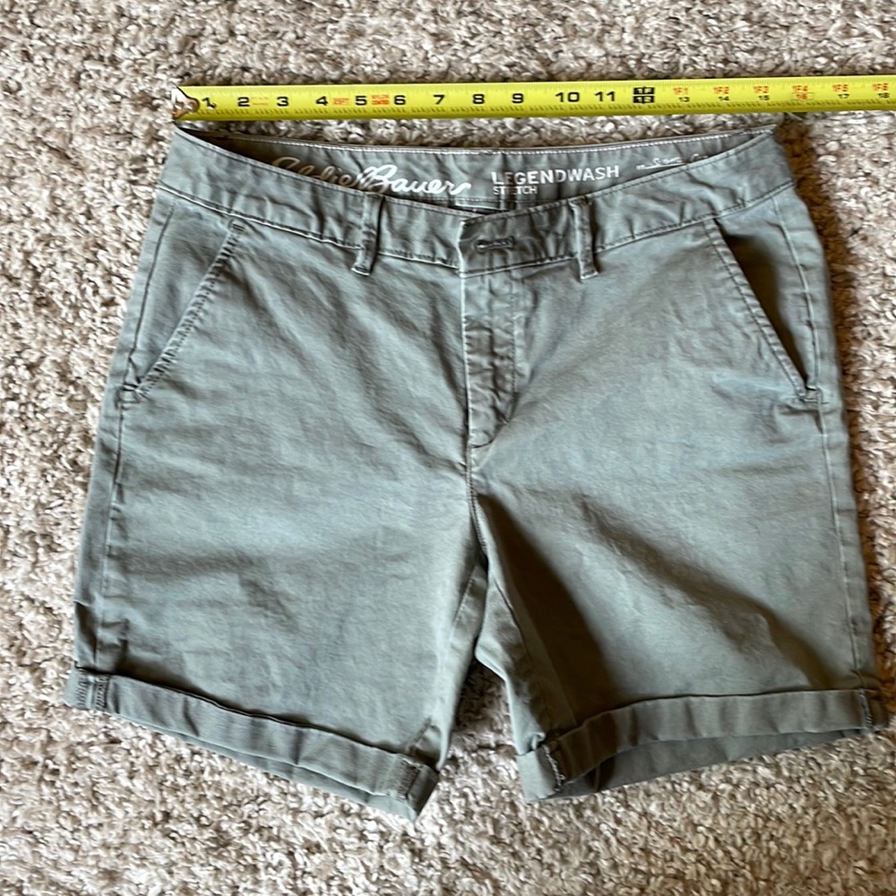 Eddie Bauer legend wash stretch shorts 6